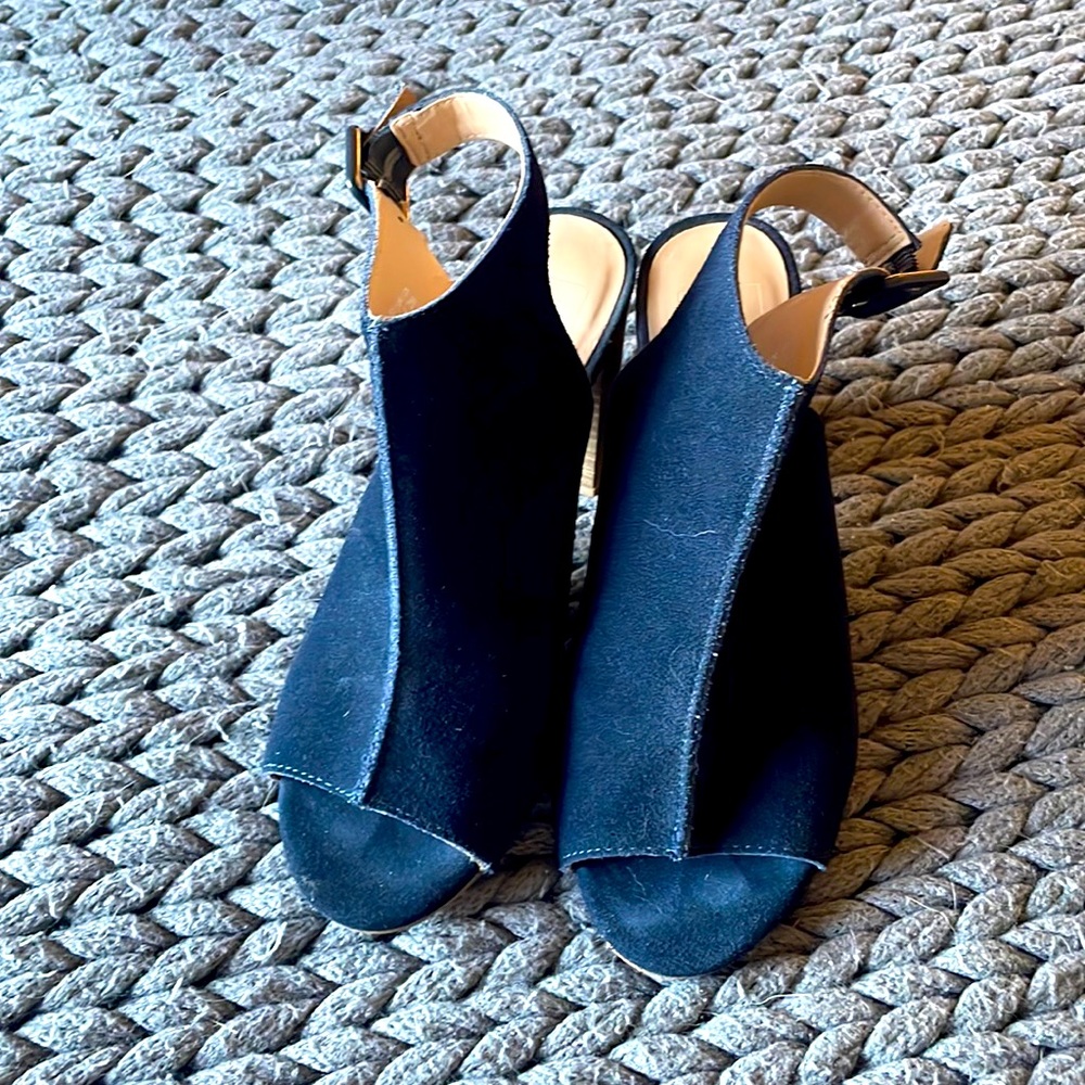 Gap Navy suede slingbacks